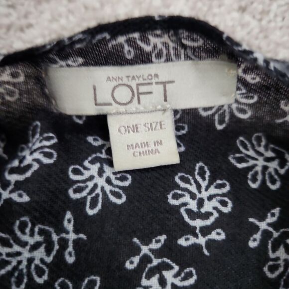 Ann Taylor LOFT Kimono - Picture 6 of 11